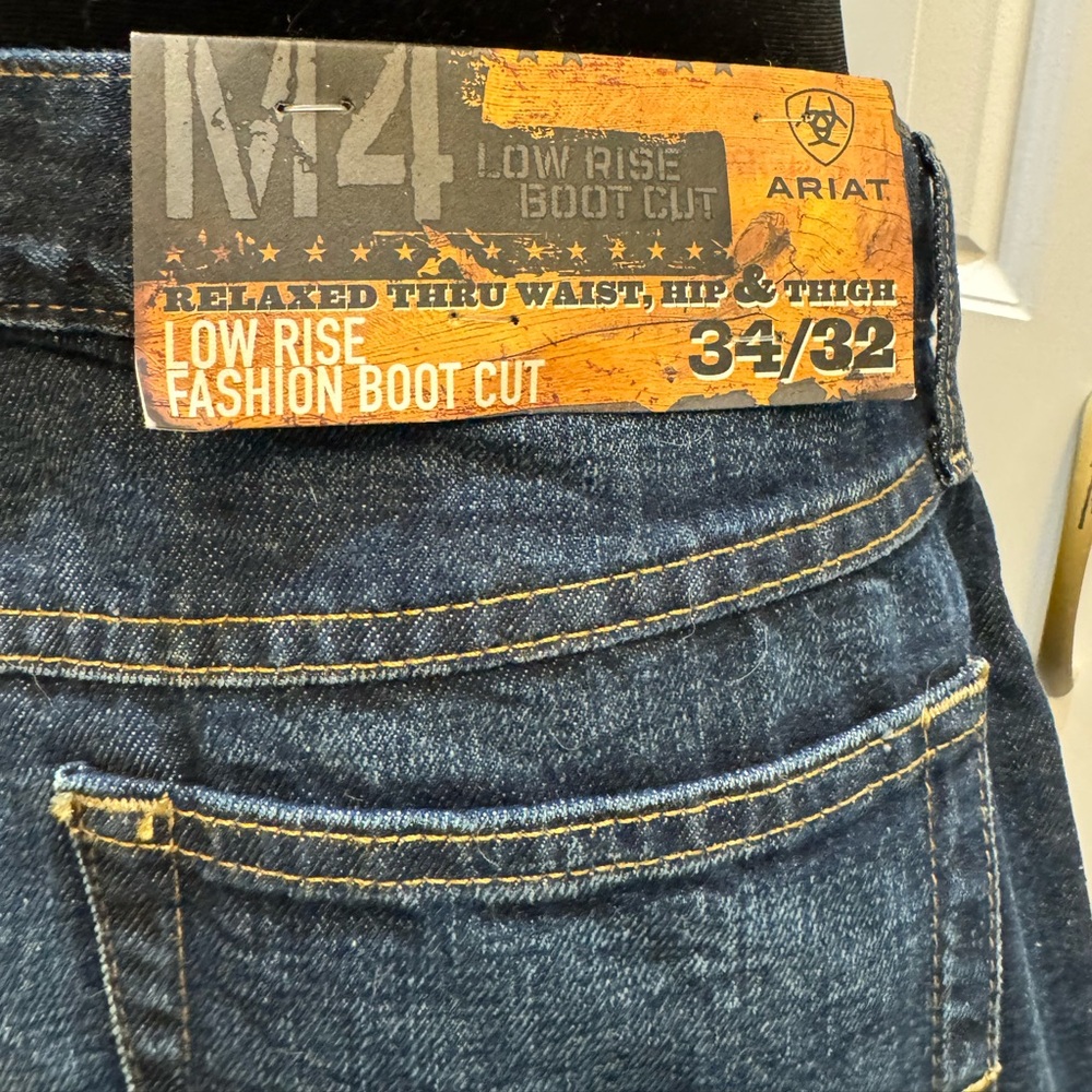 NWT ARIAT M4 34/32 Bootcut Men’s Jeans